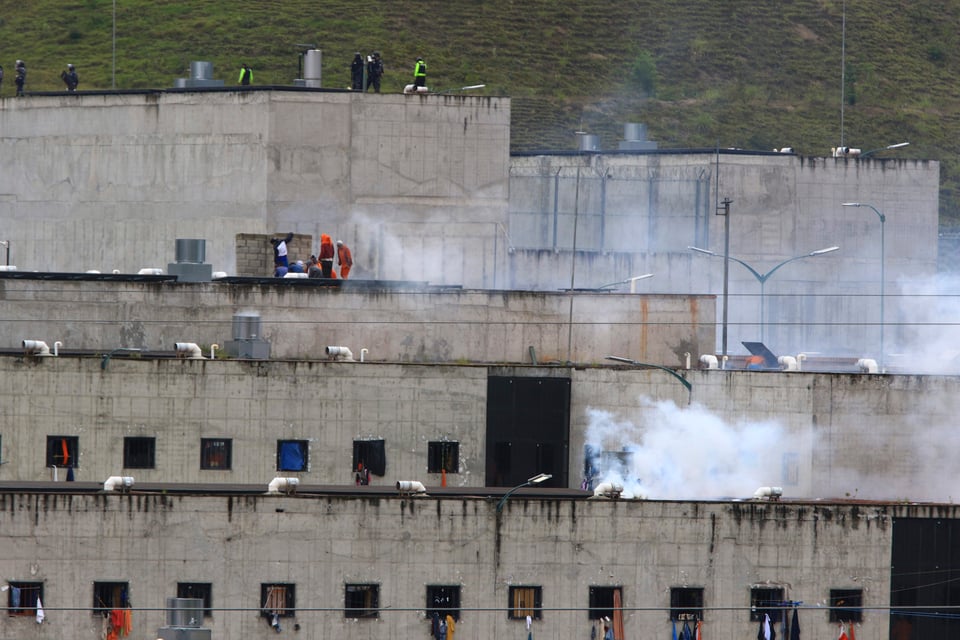 Ecuador: Sube a 79 la cifra de muertos por motines en cárceles