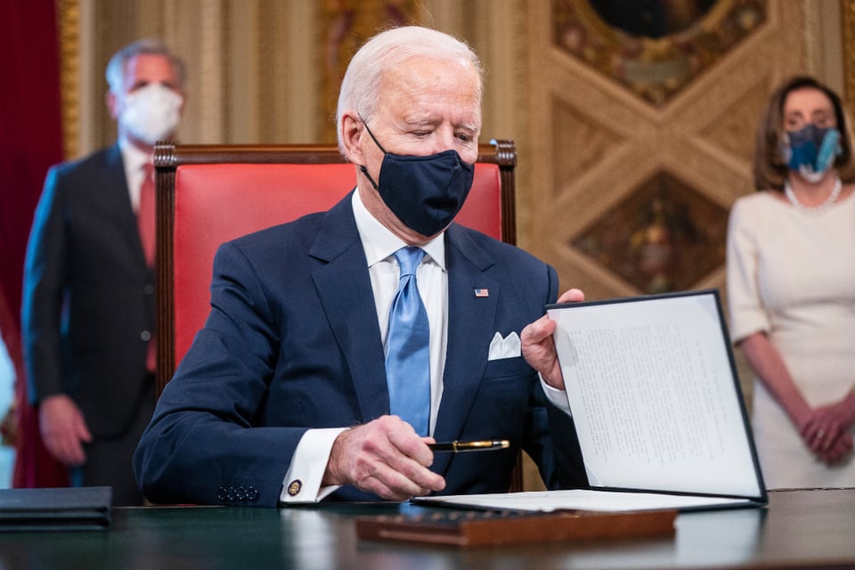 ¿Para quiénes aplica el estatus temporal en la reforma migratoria de Biden?