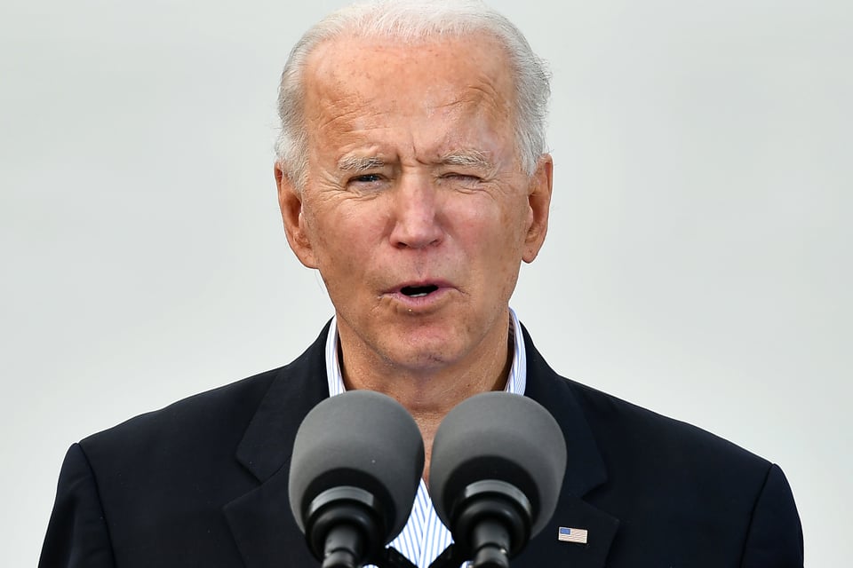 ¿Qué tendría que hacer Biden para aprobar el tercer cheque y la reforma migratoria sin apoyo republicano?