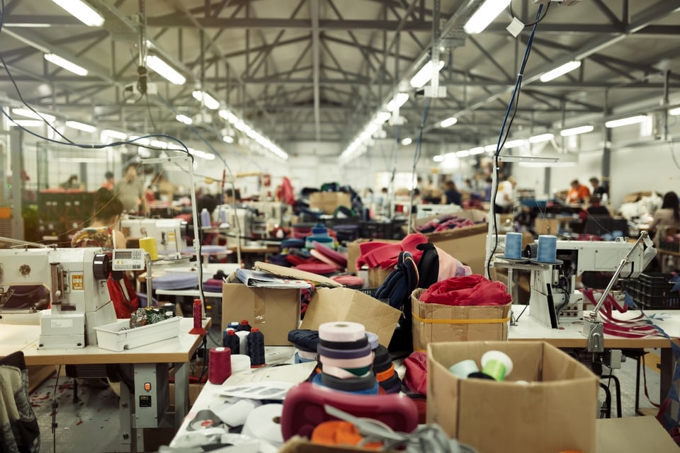 Con ley buscan evitar robo de salarios de empleados costureros
