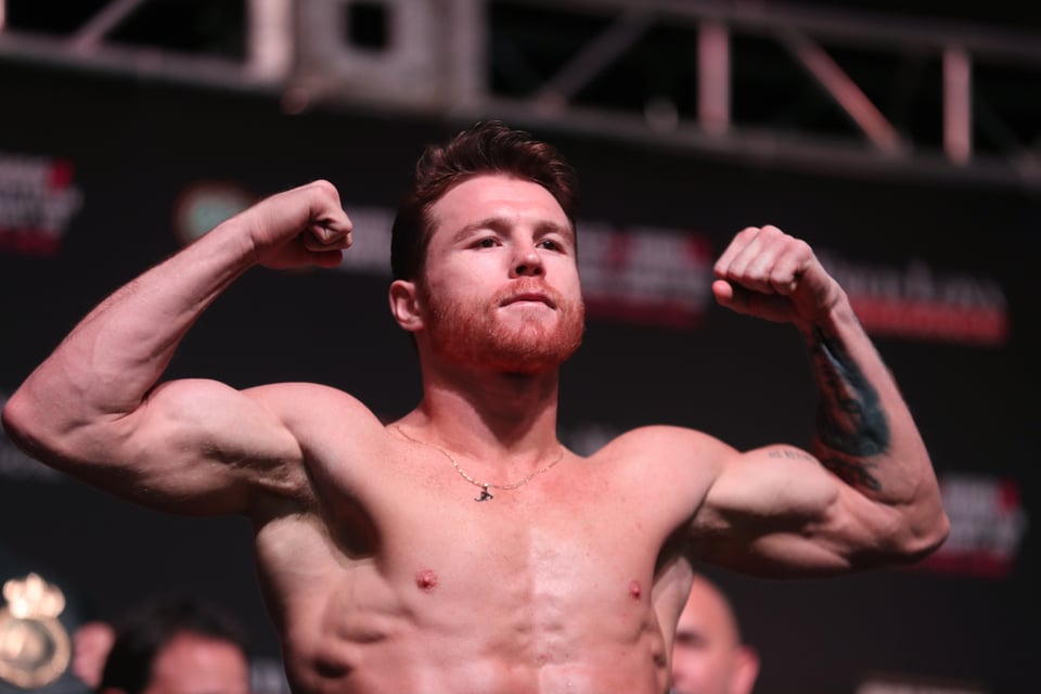 A unas horas de la pelea de box, Mhoni Vidente predice lo que El Canelo le hará a Yildirim (VIDEO)