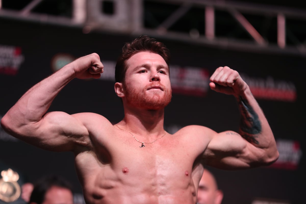 A unas horas de la pelea de box, Mhoni Vidente predice lo que El Canelo le hará a Yildirim (VIDEO)