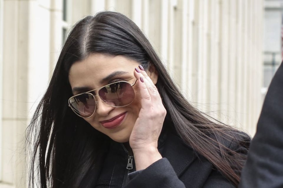 ¡Imperfecta! Vanessa Gurrola ‘la doble’ de Emma Coronel aparece en bikini presumiendo celulitis (FOTOS)