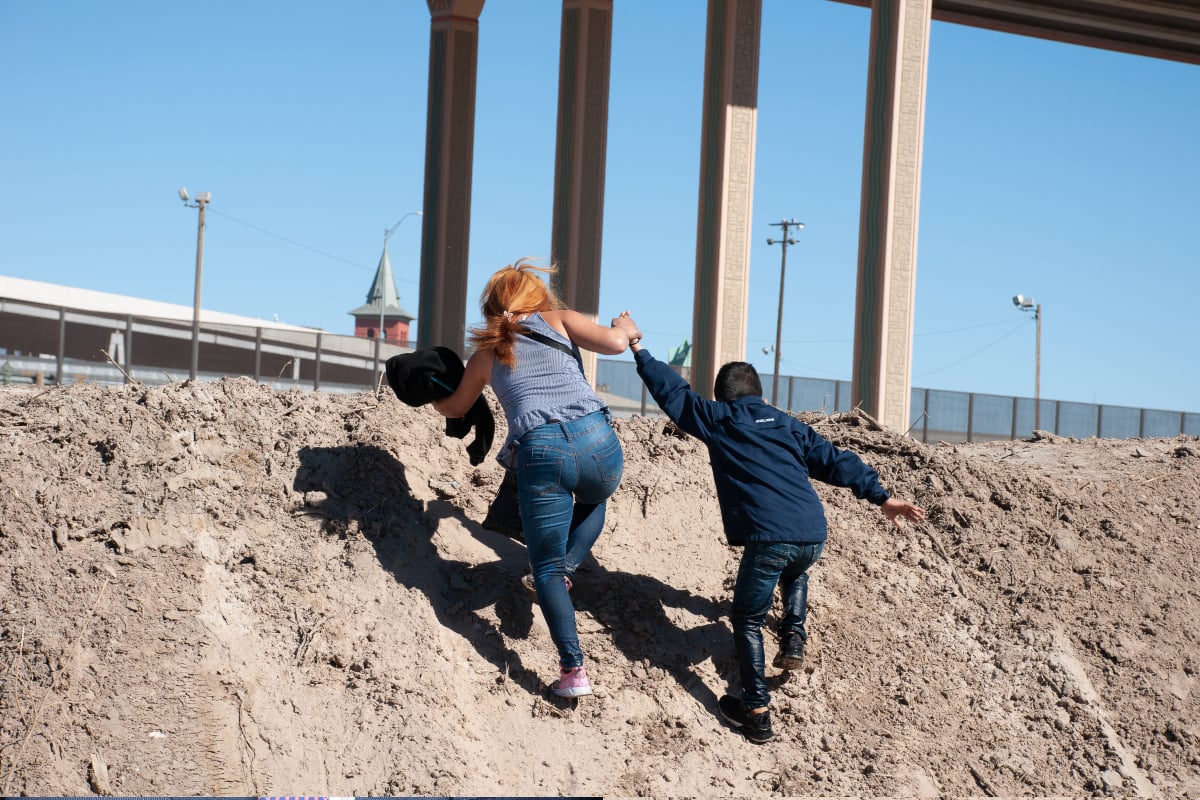 Confirman cuáles indocumentados no podrán acceder a la reforma migratoria de Biden