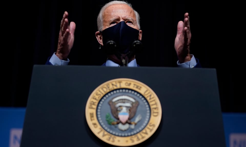 Juez prohíbe que gobierno de Joe Biden imponga moratoria a deportaciones