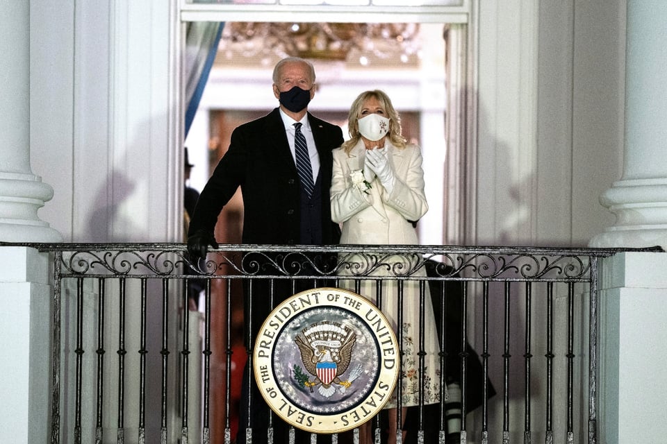 Esposa de Joe Biden visita tienda hispana y causa revuelo en redes sociales (FOTO)