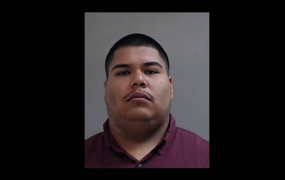 El expolicía Matthew Sepúlveda es acusado de abuso sexual de detenidos featured image