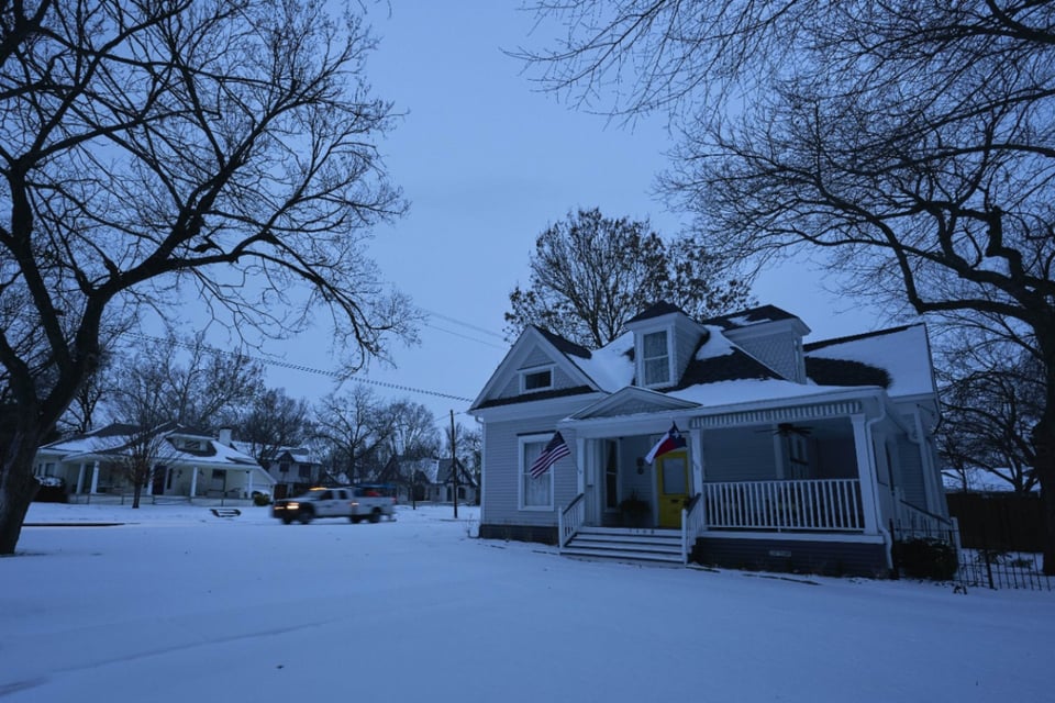 Las apocalípticas imágenes de la feroz tormenta invernal en Texas
