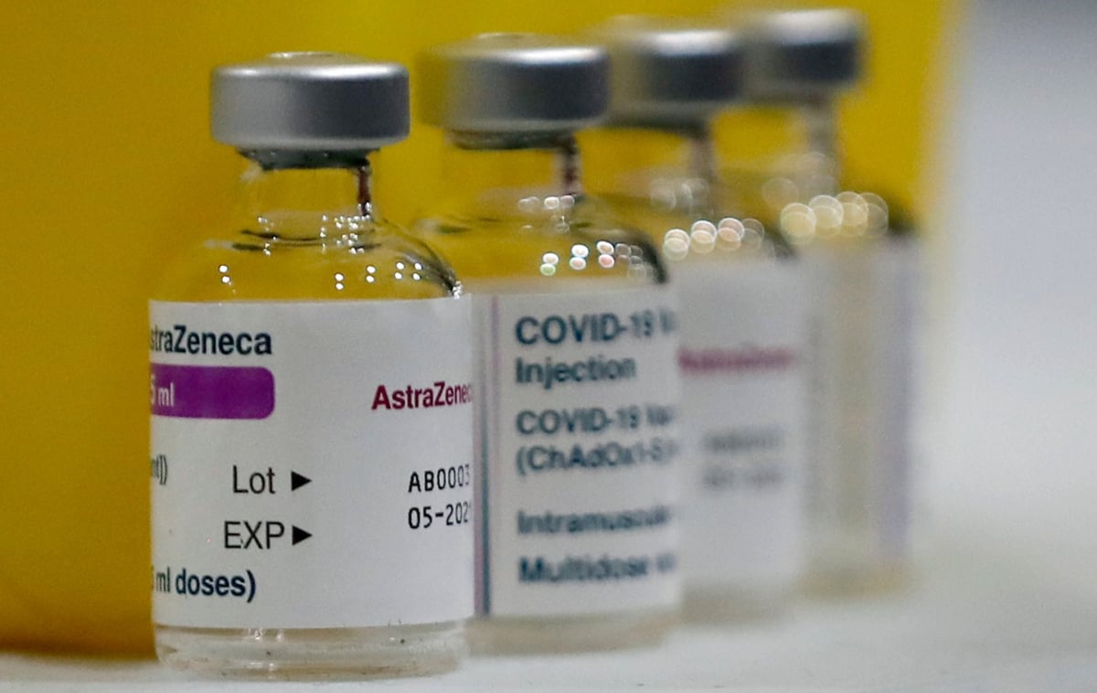 Vacuna contra coronavirus de AstraZeneca hace ‘más’ que prevenir el virus