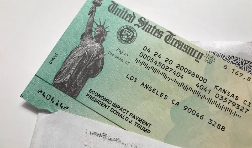 ¿Cómo se beneficiarían los indocumentados con el tercer cheque de $1,400?