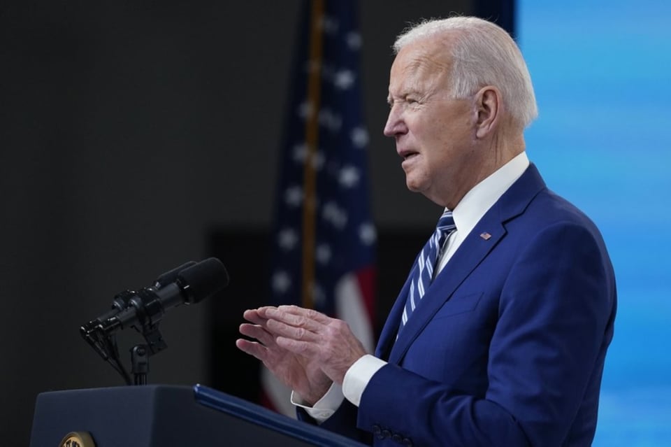 Biden no emitirá más cheques de estímulo, según los expertos