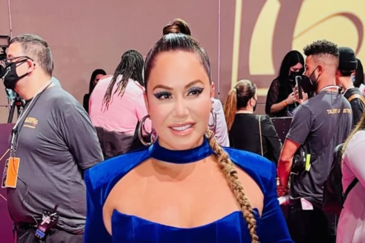 Chiquis Rivera canta en la boda de Helen Ochoa y Juan Pablo Santos y la destrozan en críticas