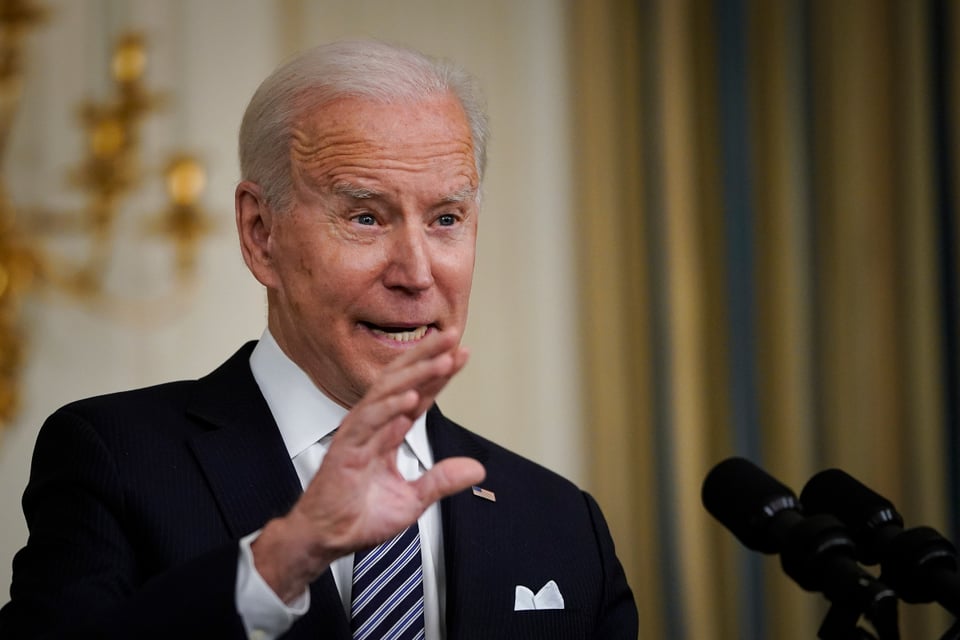 Biden rompe el silencio tras la entrega de los primeros cheques