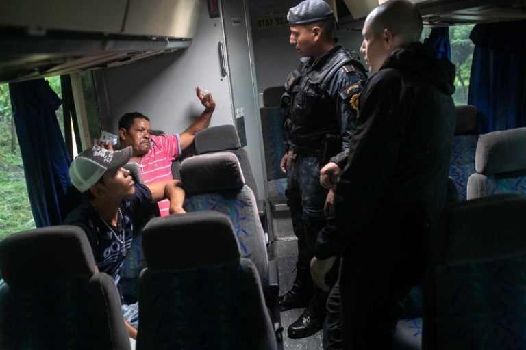 ¡Quieren entrar a EE.UU! Agente de la Migra publica fotos de presuntos criminales hispanos
