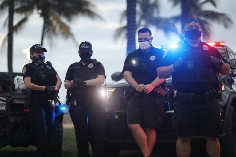 Miami Beach declara estado de emergencia por el springbreak
