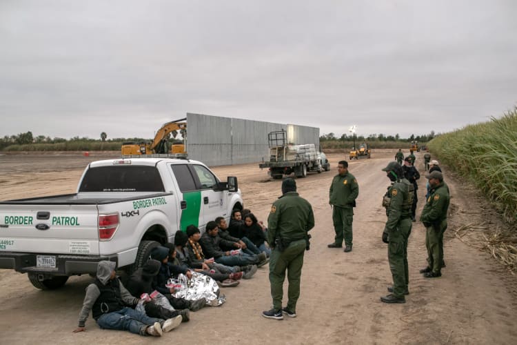 Texas anuncia operativo Estrella Solitaria para blindar frontera con México