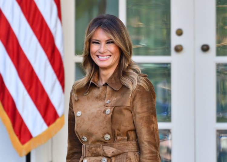 Pastor es suspendido tras pedir a mujeres lucir como Melania Trump, la “esposa trofeo”