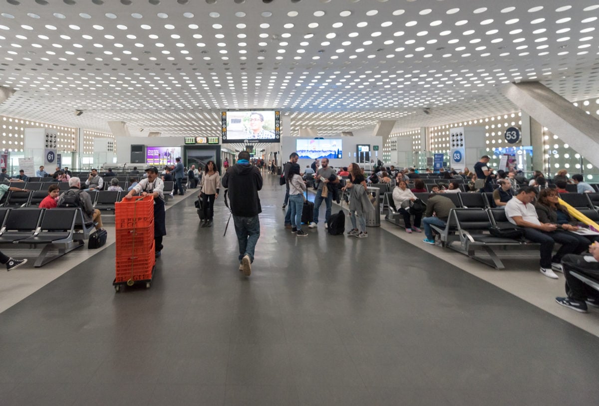 Cierran Terminal de LAX ante amenaza de bomba (VIDEOS)