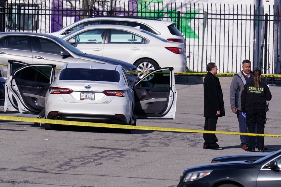Difunden fotografía del pistolero de FedEx y revelan lo que había alertado su madre featured image