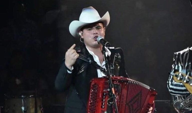 Así quedó la troca en que mataron al hermano de Alfredo Olivas (FOTOS)