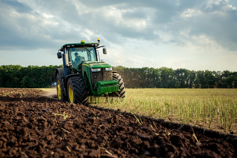 Trump amenaza John Deere
