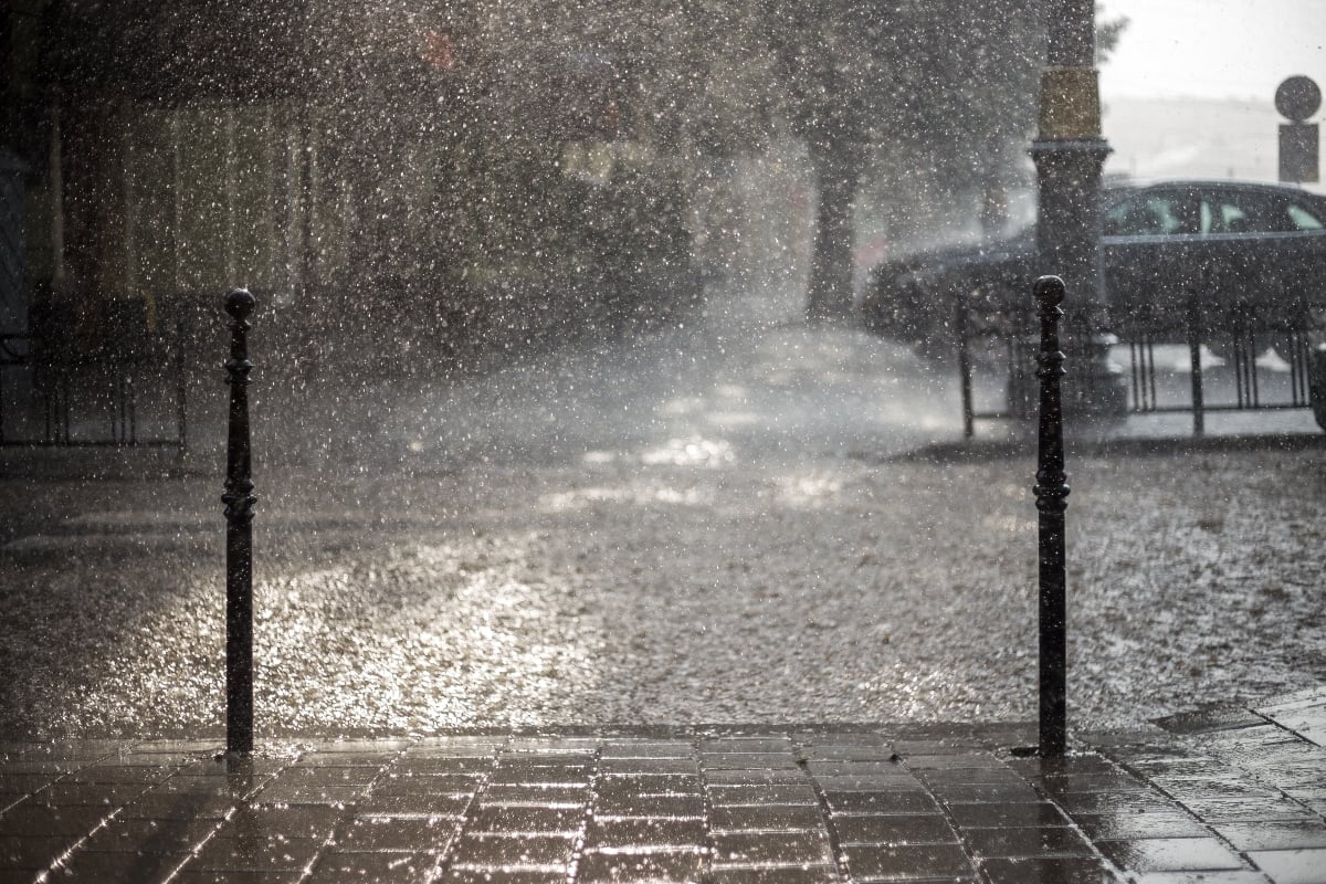 Ciclón tropical uno trae clima apocalíptico al sur del país (VIDEOS)