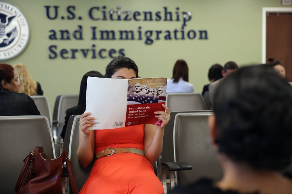 No todos califican: estos son los requisitos para la reforma migratoria de Biden featured image