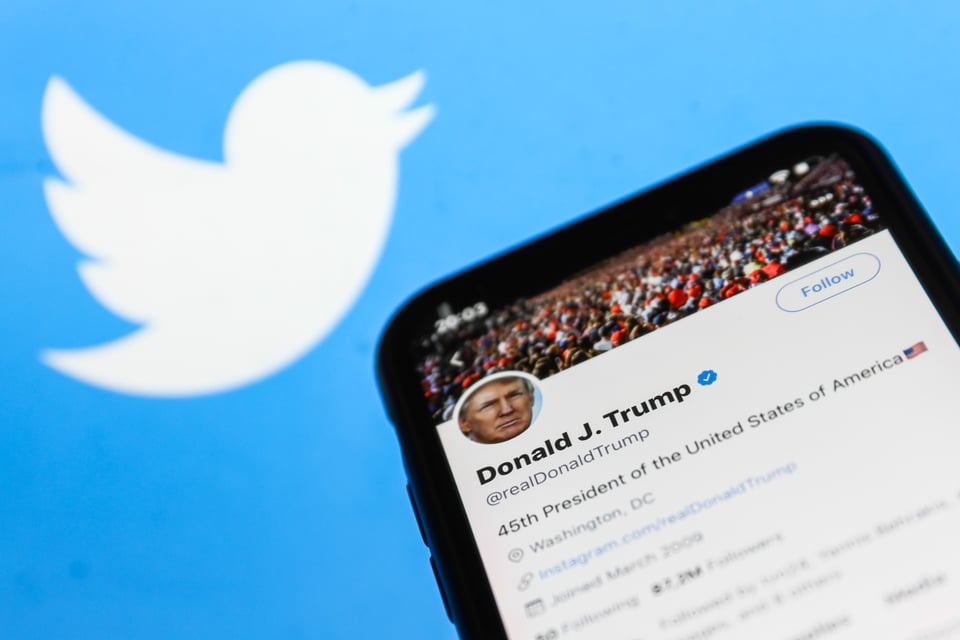 Corte Suprema desestima caso contra Trump por Twitter featured image