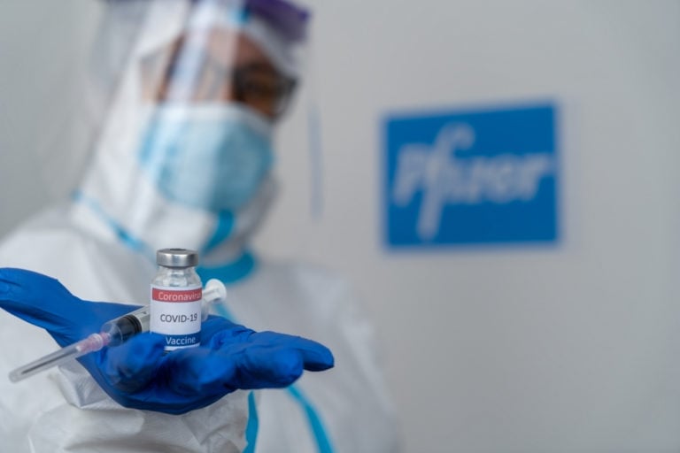 Pfizer asegura que podría ser necesaria ‘tercera dosis’ de la vacuna contra coronavirus