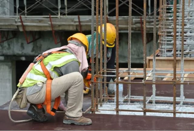 Immigration Raids Shake the U.S. Construction Industry