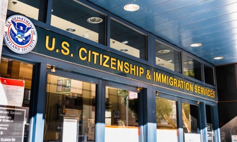 USCIS facilitará peticiones para extender beneficios migratorios