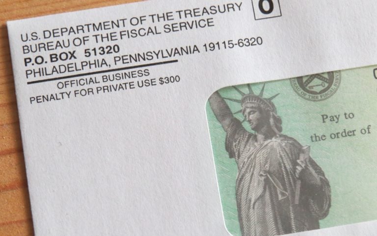 Biden descarta el cuarto cheque de su nuevo plan de ayuda económica