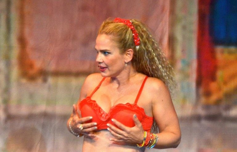 Después de mostrar sus atributos ahora Niurka muestra sus curvas en atrevido bikini (FOTOS)