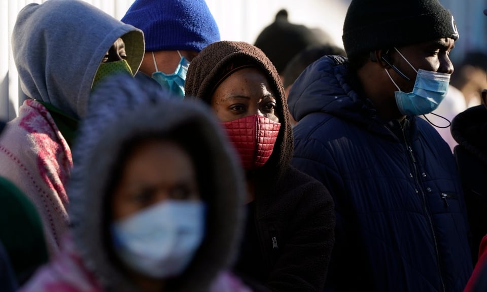 Demócratas se preparan para aprobar reforma migratoria que beneficiaría a indocumentados