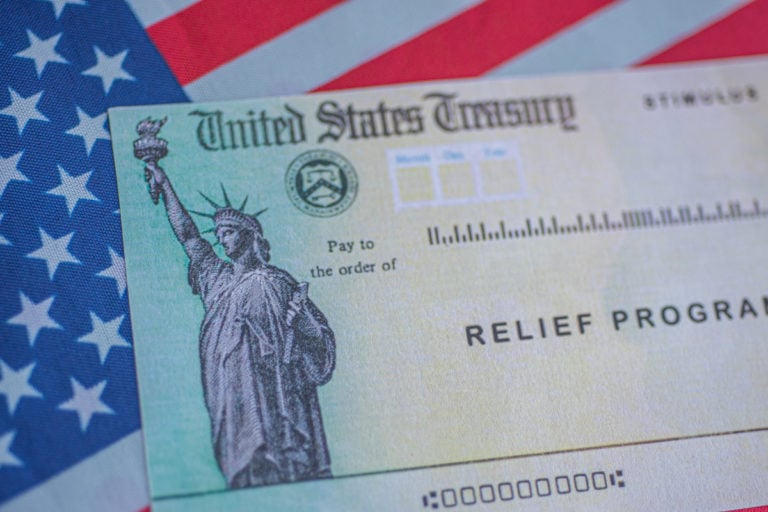 Algunas familias podrían recibir hasta $16,000 por el cuidado de sus hijos