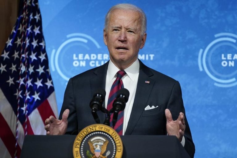 Gobierno de Biden llenó vacantes de cortes de inmigración con jueces designados por Trump
