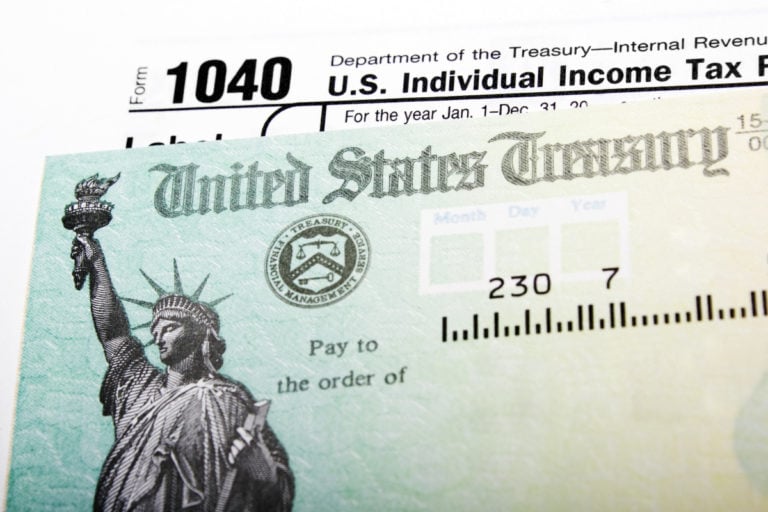 ¿Quiénes recibirán su tercer cheque la semana del 10 de mayo?
