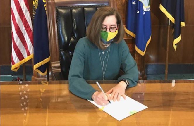 El estado de Oregón sorteará un millón de dólares entre los vacunados featured image