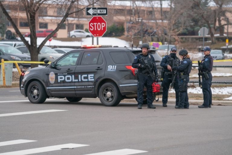 Tiroteo en fiesta en Colorado: las víctimas serían hispanas y confirman que el pistolero se suicidó