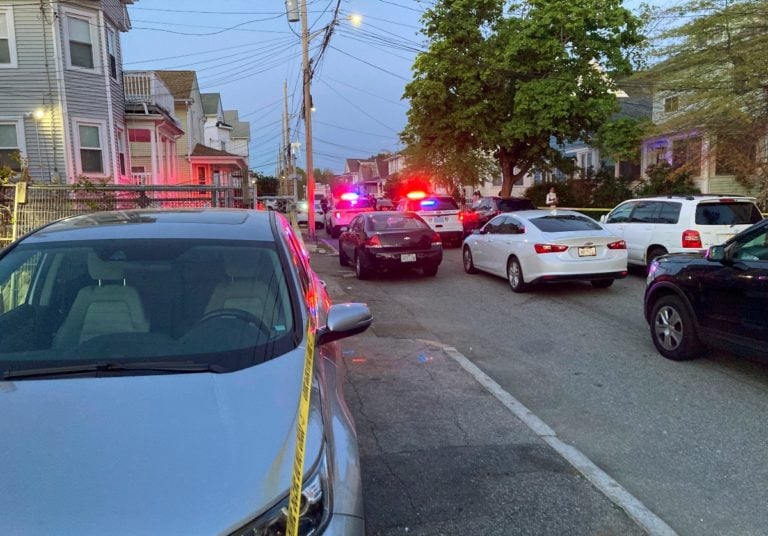Reportan tiroteo en Rhode Island con saldo de 9 heridos