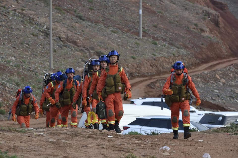 Mueren 21 atletas que participaban en ultramaratón en China debido al mal tiempo featured image