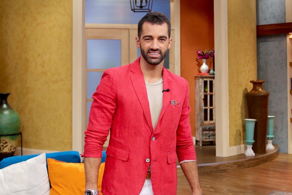 Toni Costa reaparece tras rumores de su sexualidad y fans lo apoyan (FOTO) featured image
