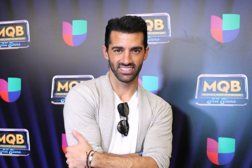 Tras su separación de Adamari López, Toni Costa pide ayuda divina
