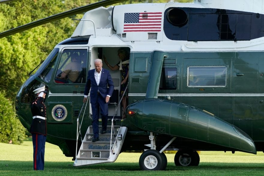 Ataques aéreos de Biden serían un “aviso” para Irán mientras aseguran que hubo cinco muertos