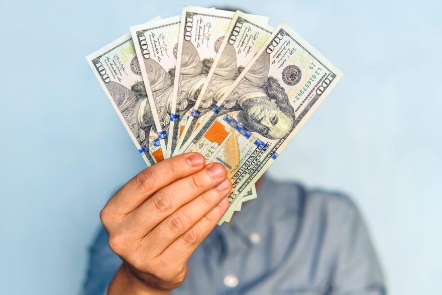 ¡Más ayuda! IRS revela cómo obtener un dinero ‘extra’ de los primeros cheques