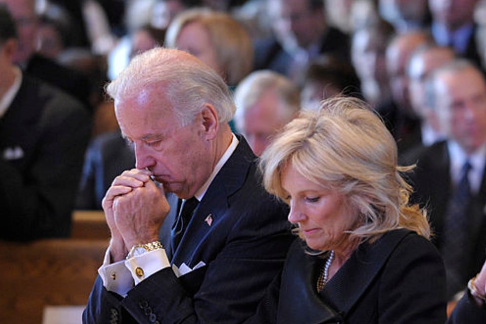 Joe Biden está de luto por muerte en la Casa Blanca featured image