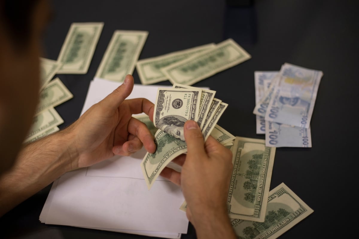Una gobernadora ofrece hasta $1,500 para quienes vuelvan al trabajo entre hoy y el 30 de junio