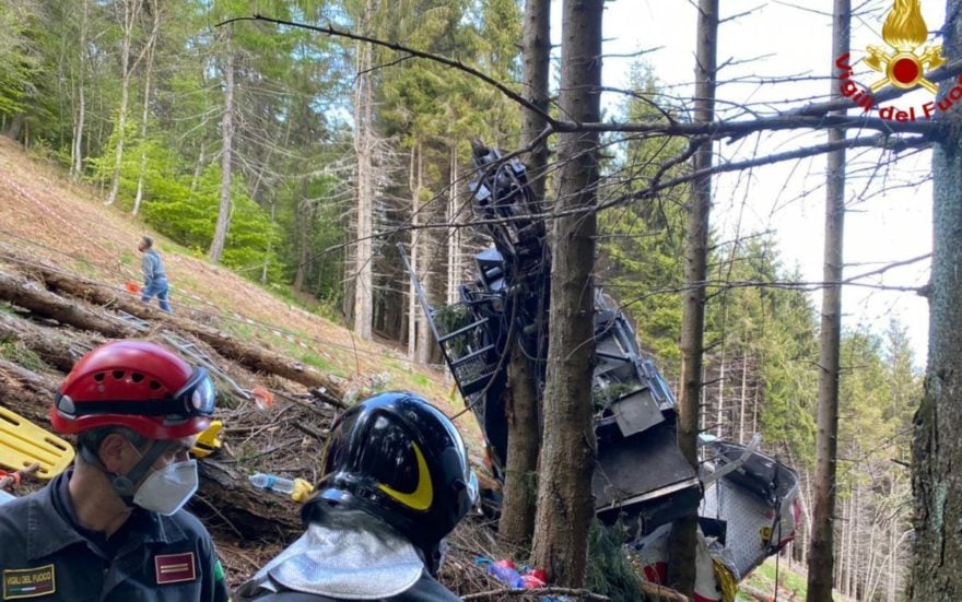 Salen a la luz nuevos videos sobre la tragedia ocurrida en el teleférico italiano que se desplomó