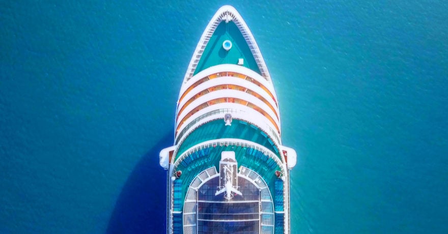 Royal Caribbean pospone crucero en EEUU por covid-19 en su tripulación