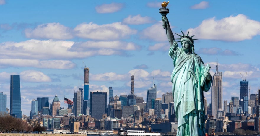 Nueva York pone fin al estado de emergencia por la mejora de la pandemia